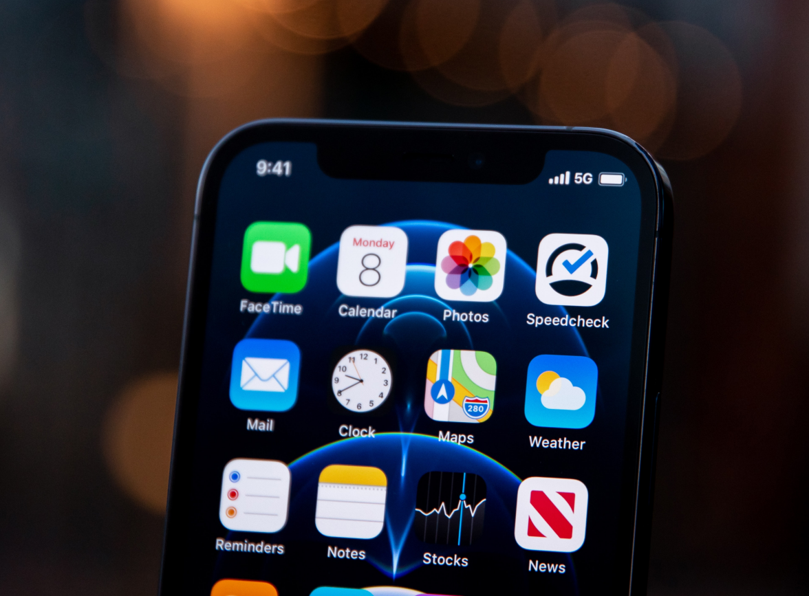 长武苹果手机维修分享为什么 iPhone 12 在冬季会自动关机 